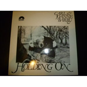 画像: CAEL & JOANNE BARRY/HOLDING ON