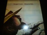 画像: ROGER COOK/MEANWHILE BACK AT THE WORLD