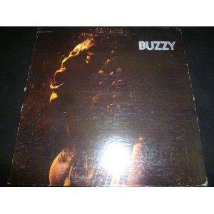 画像: BUZZY LINHART/BUZZY