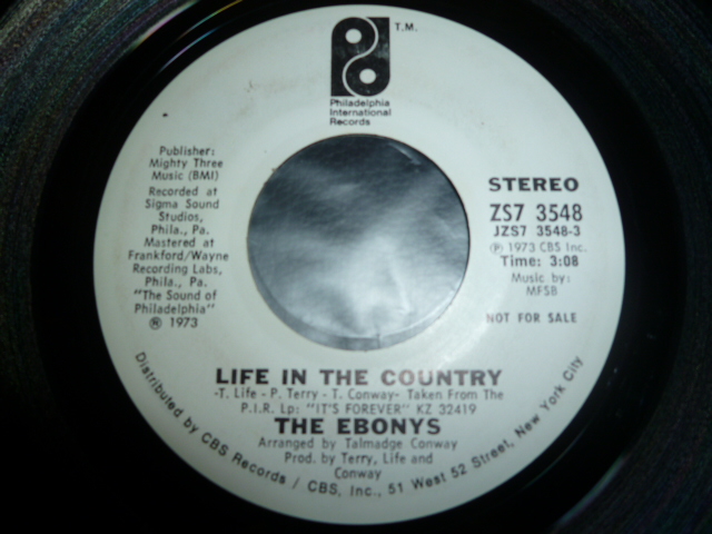 画像: EBONYS/LIFE IN THE COUNTRY