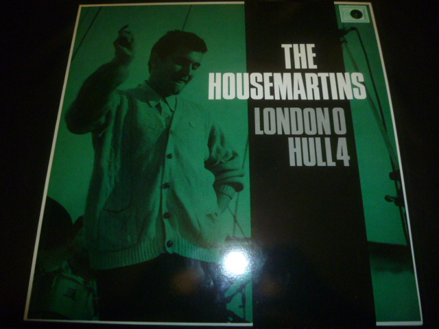 画像1: HOUSEMARTINS/LONDON 0, HULL 4